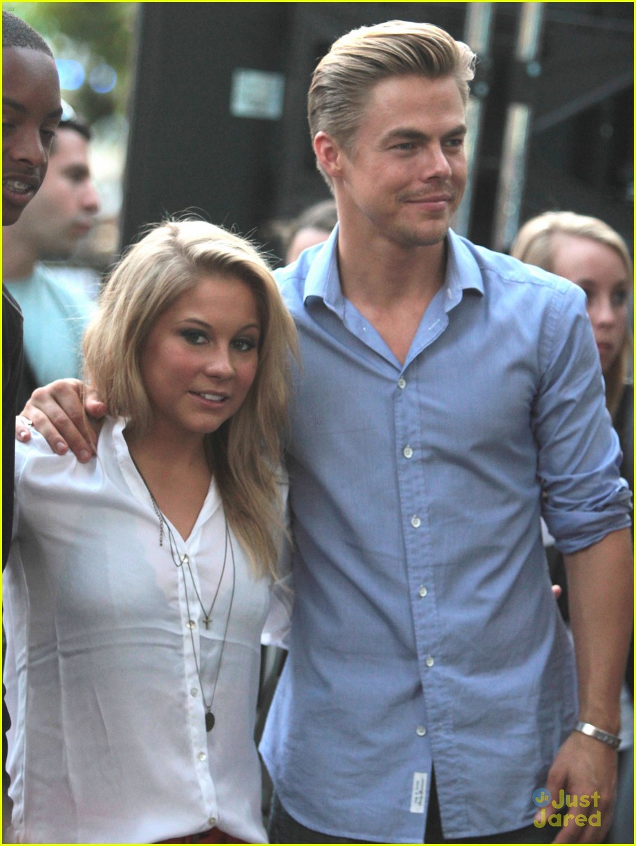 Shawn Johnson Bings It On with Derek Hough