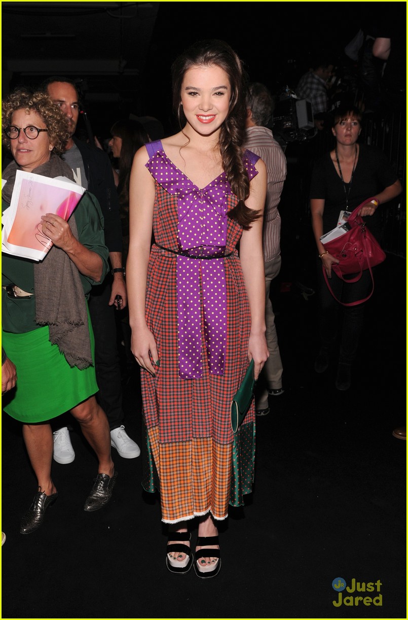Hailee Steinfeld: Marc Jacobs Braided Beauty