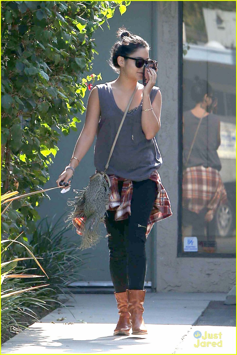 Vanessa Hudgens: Dental Check-Up!