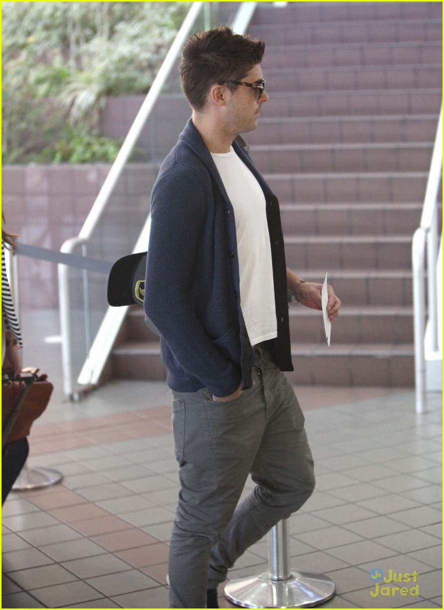 Zac Efron Takes Off for TIFF