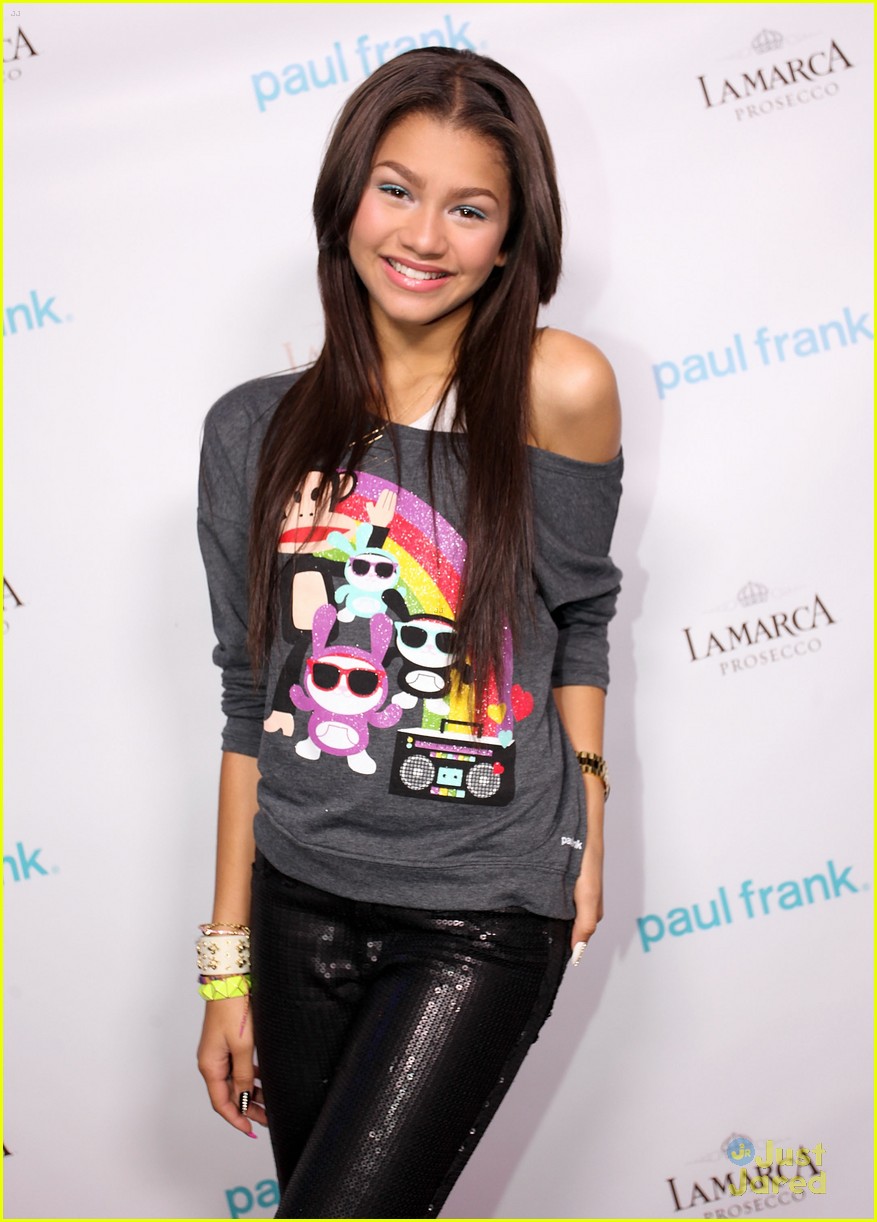 Zendaya: Fashion's Night Out with Paul Frank!