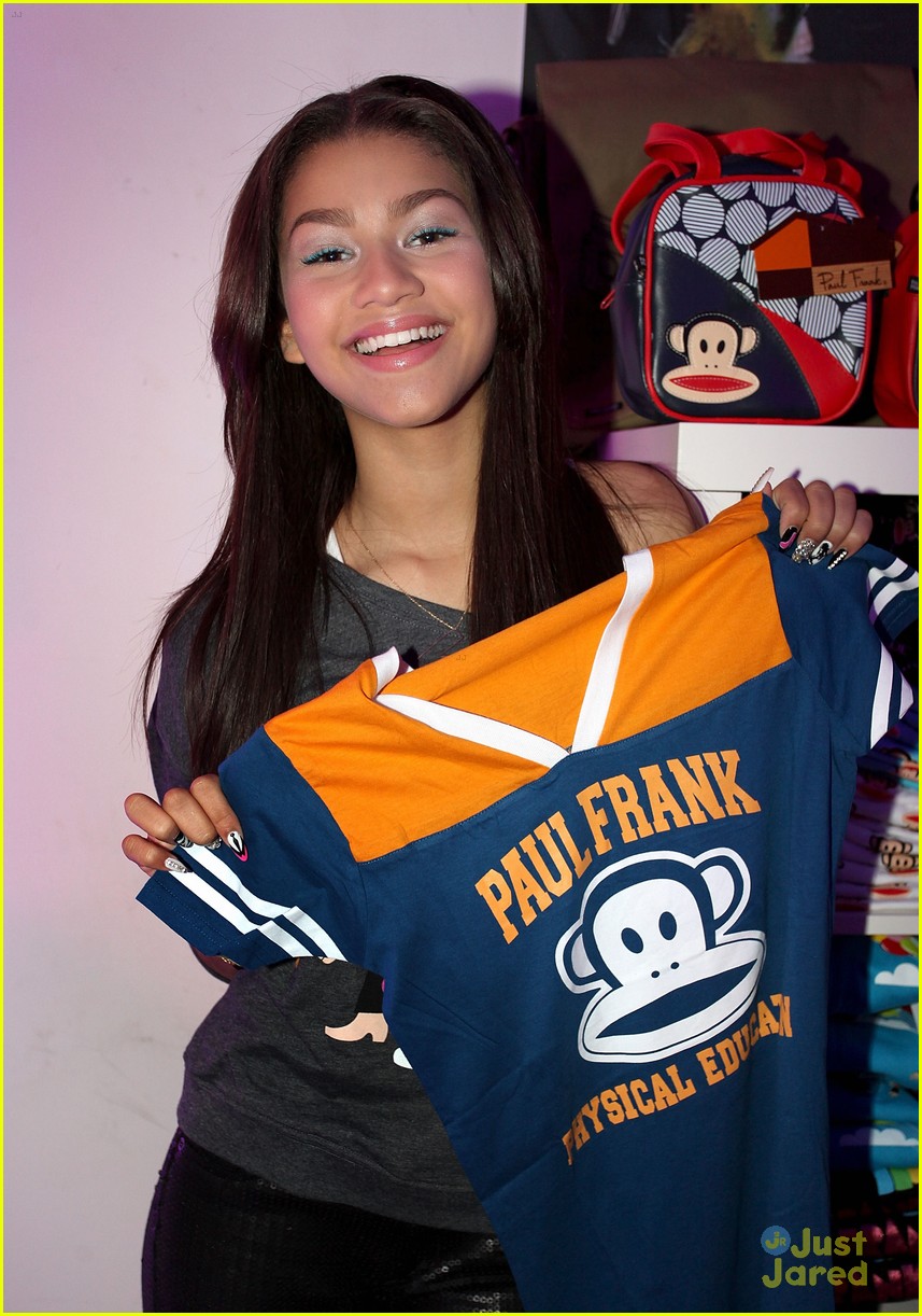 Zendaya: Fashion's Night Out with Paul Frank!
