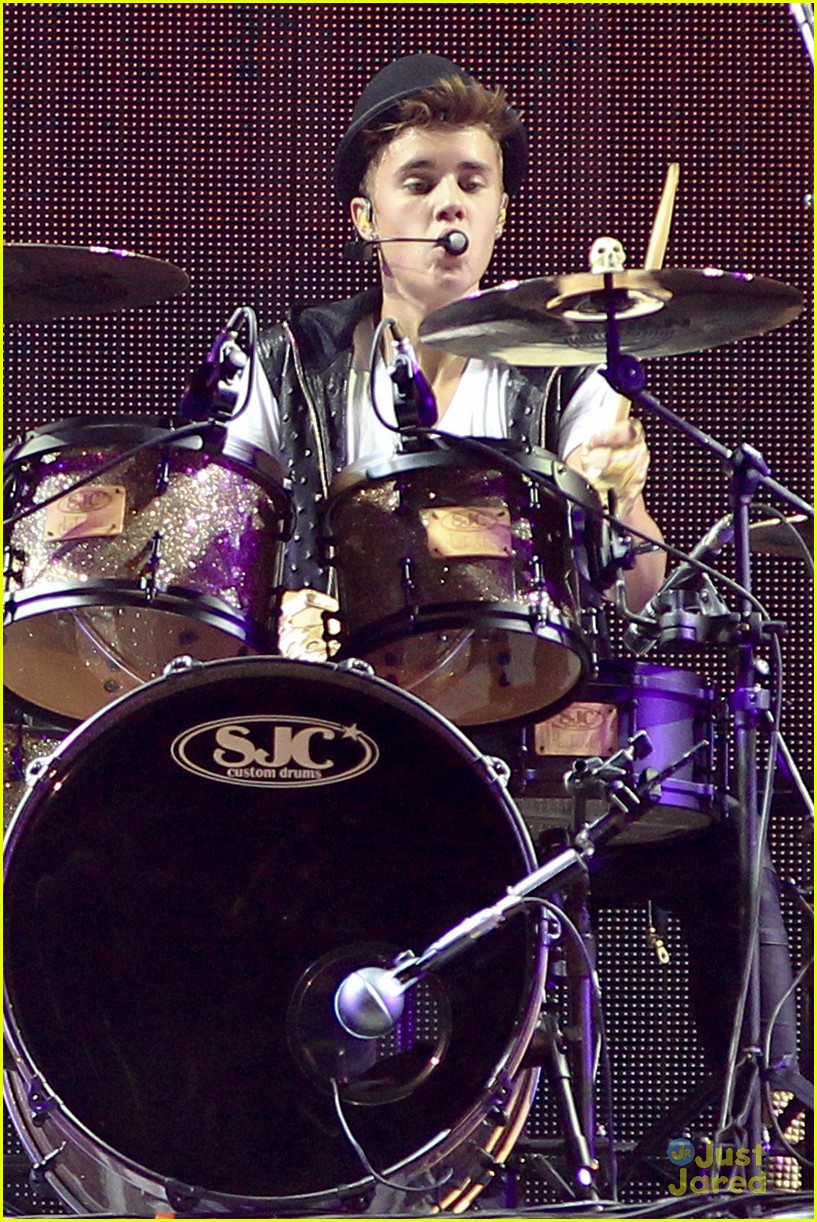 Justin Bieber: 'Beauty And A Beat' Sets Vevo Record!