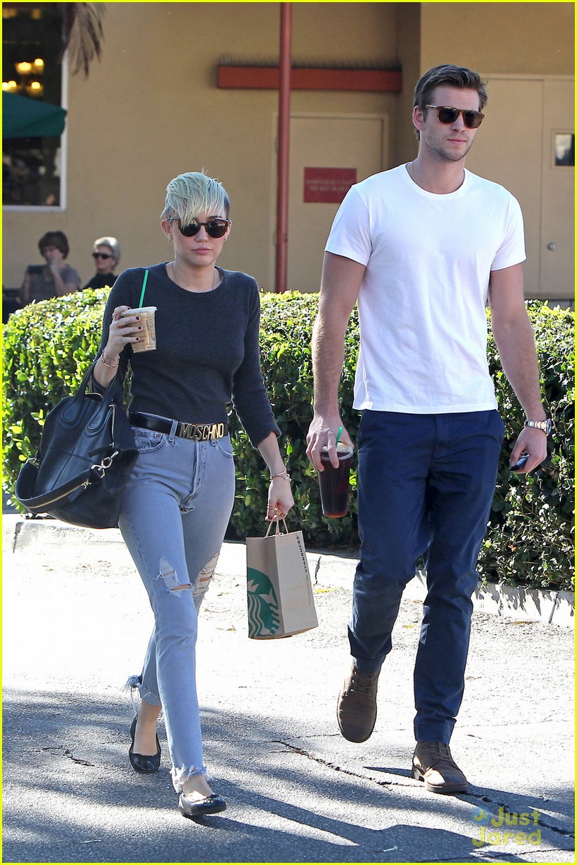 Miley Cyrus & Liam Hemsworth: Starbucks Sweethearts