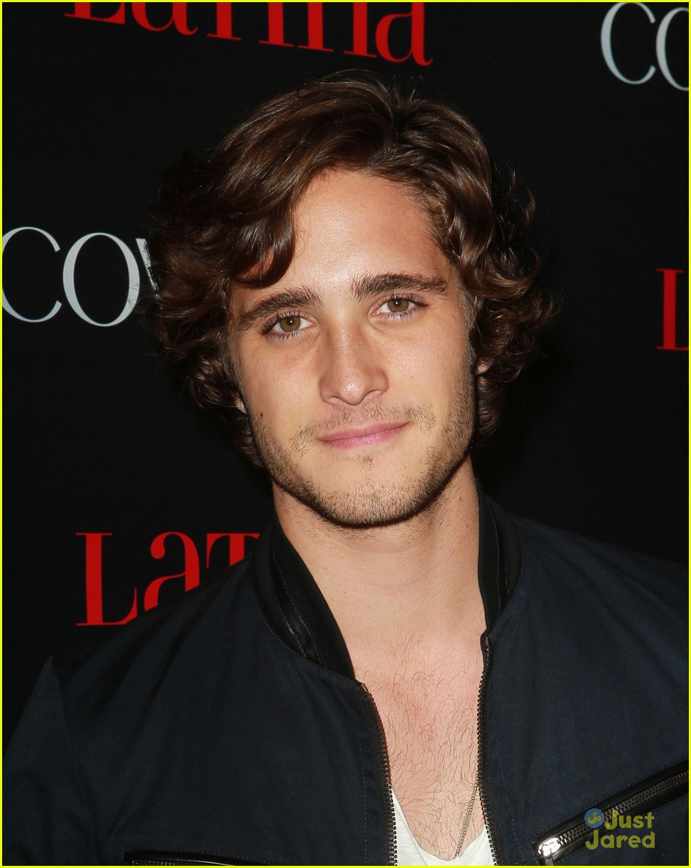 Diego Boneta: 'Underemployed' Premieres October 16th!