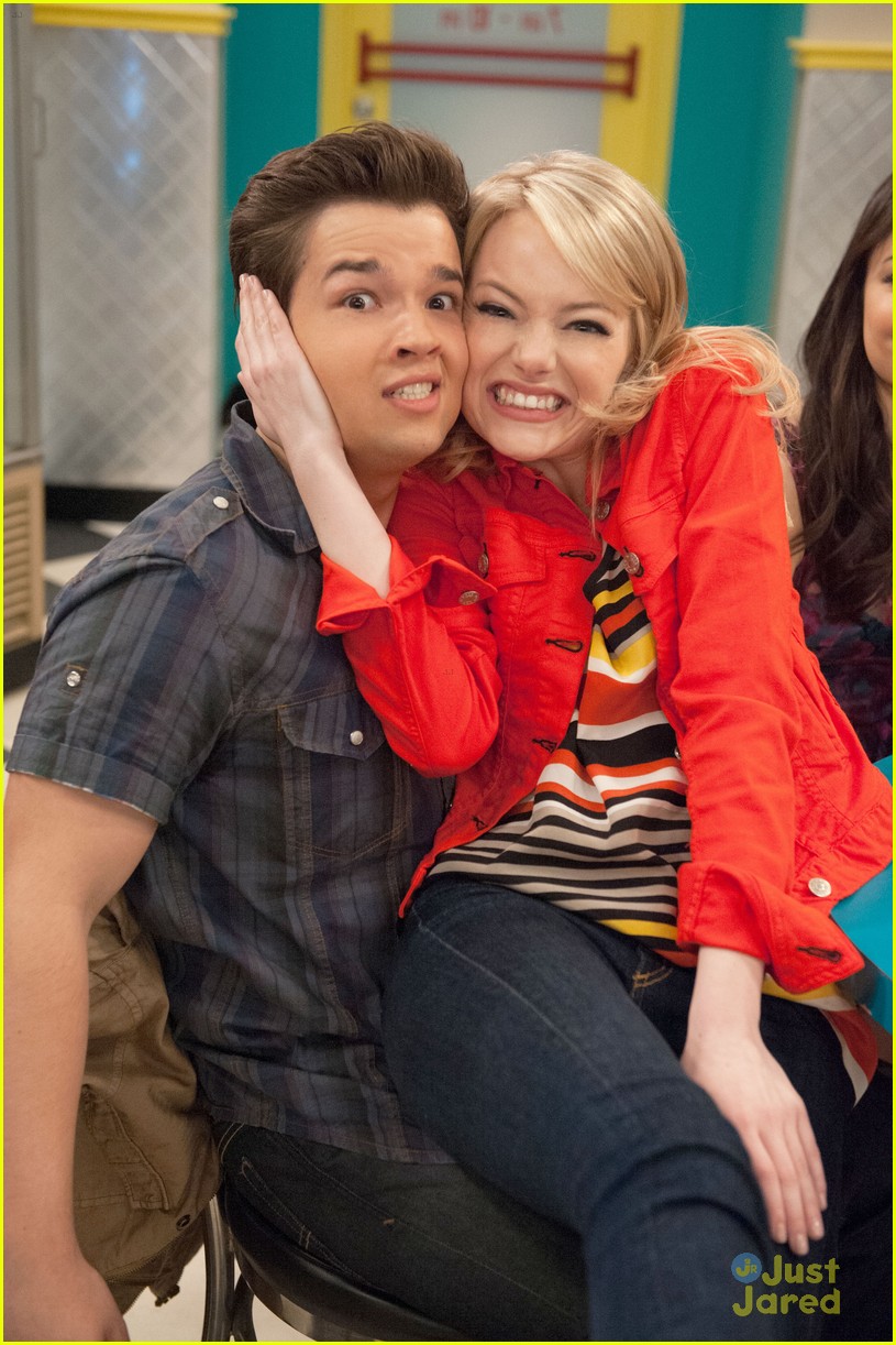 Emma Stone on 'iCarly' -- FIRST LOOK!