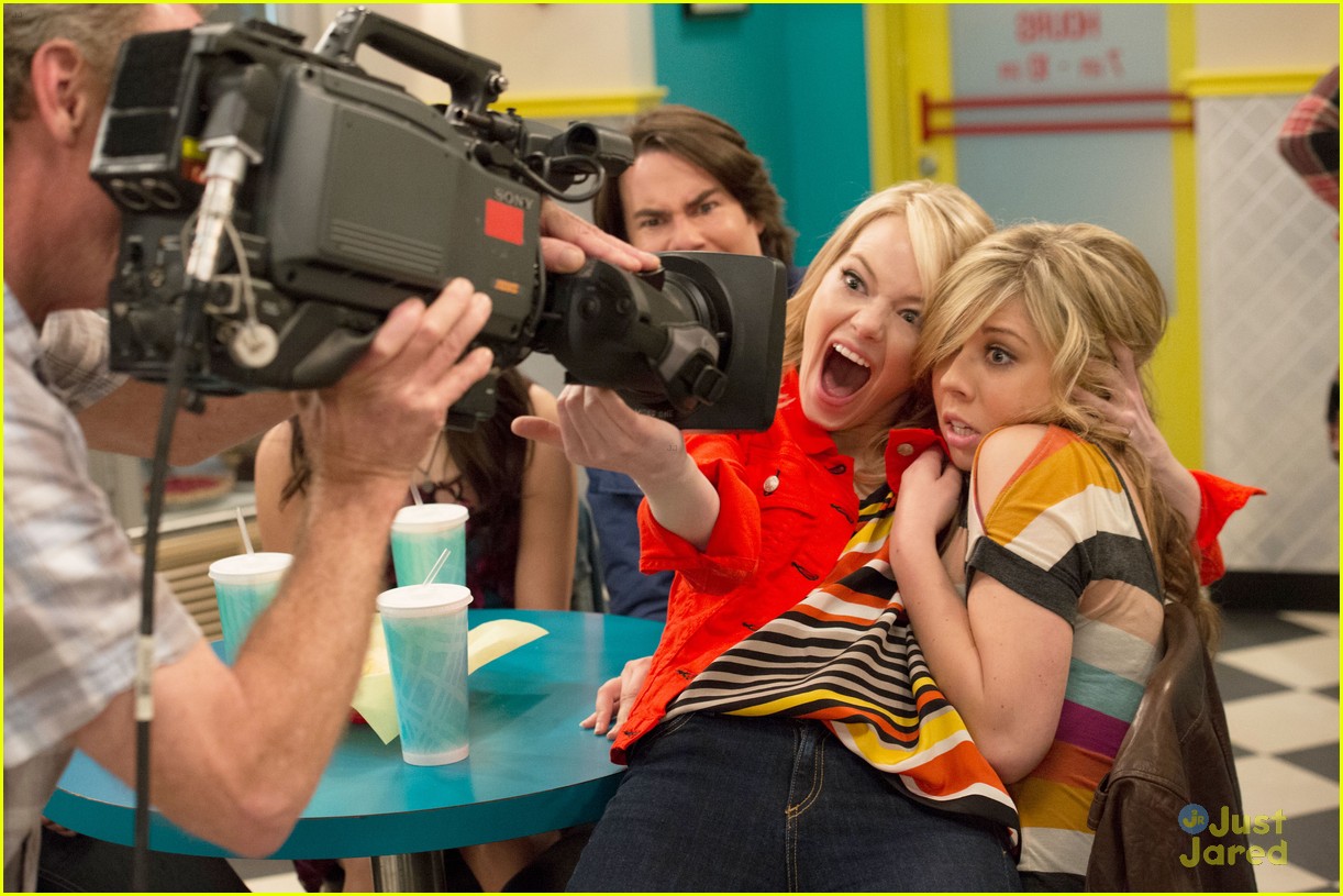 Emma Stone on 'iCarly' -- FIRST LOOK!