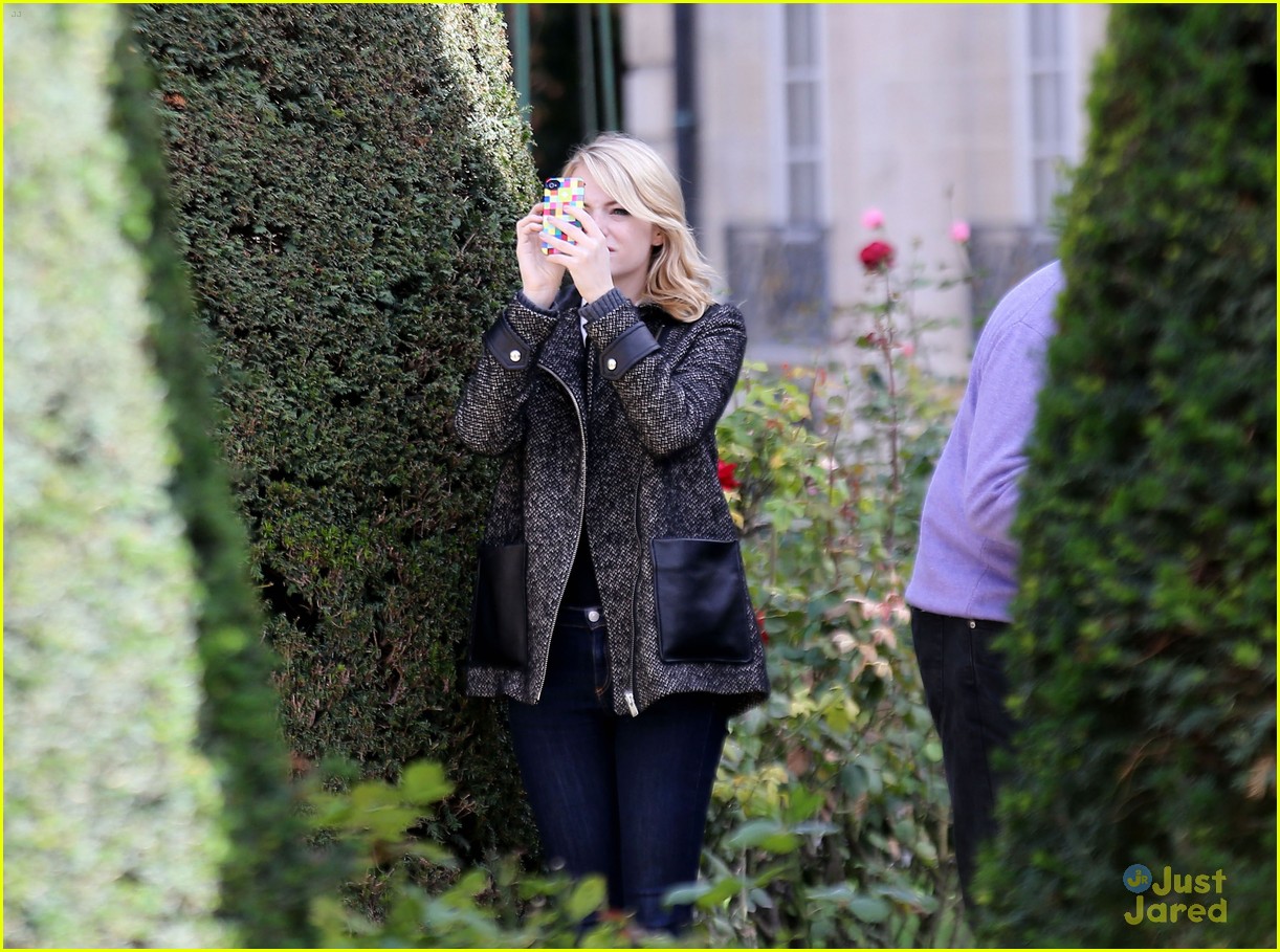Emma Stone: Musee Rodin Visit