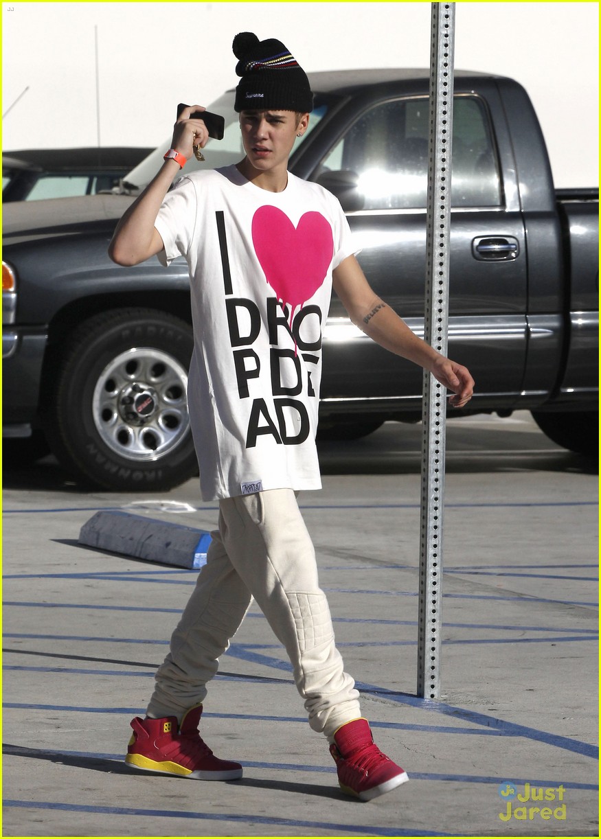 Justin Bieber & Selena Gomez: Trampoline Park Date!