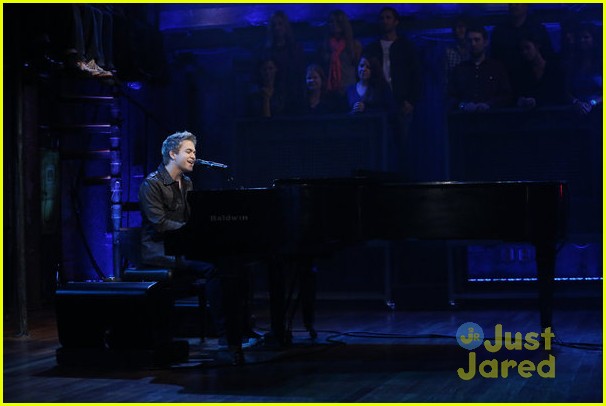 Hunter Hayes is 'Wanted' on Late Night with Jimmy Fallon