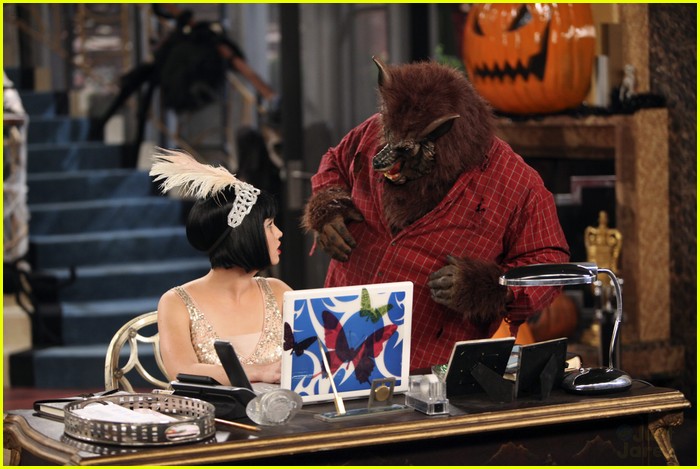 New Halloween-Themed 'Jessie' This Friday!