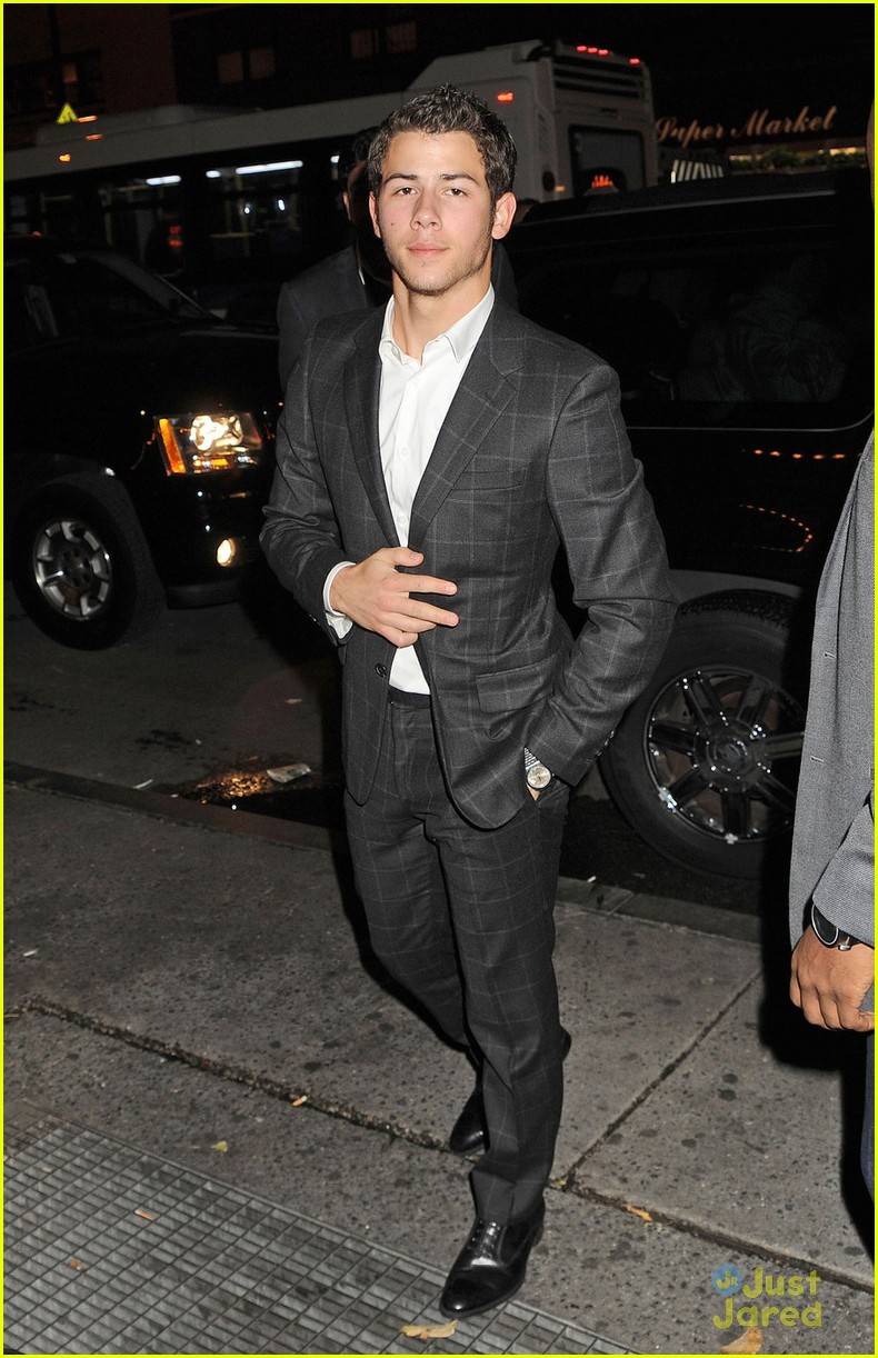 Jonas Brothers: Darby Restaurant Dinner