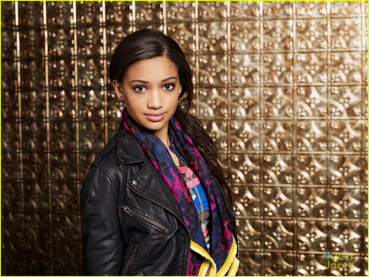 Samantha Logan: '666 Park Avenue' Stills & Interview!