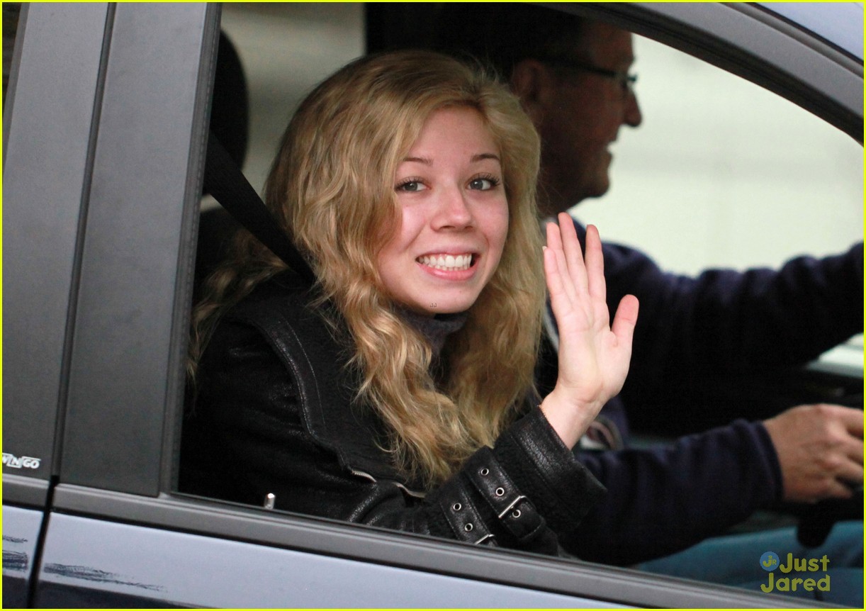 Jennette McCurdy & Ariana Grande: 'Swindle' Set!