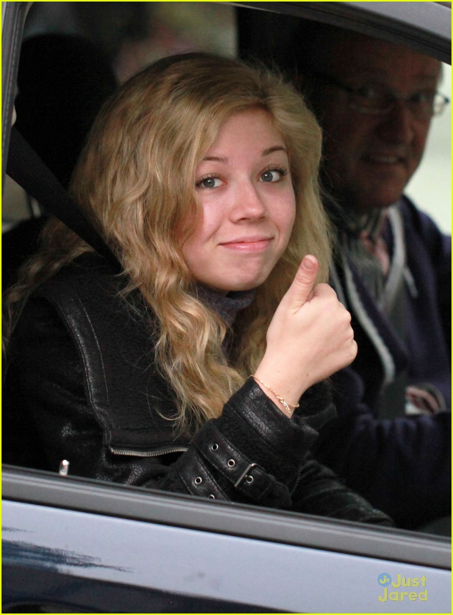 Jennette McCurdy & Ariana Grande: 'Swindle' Set!