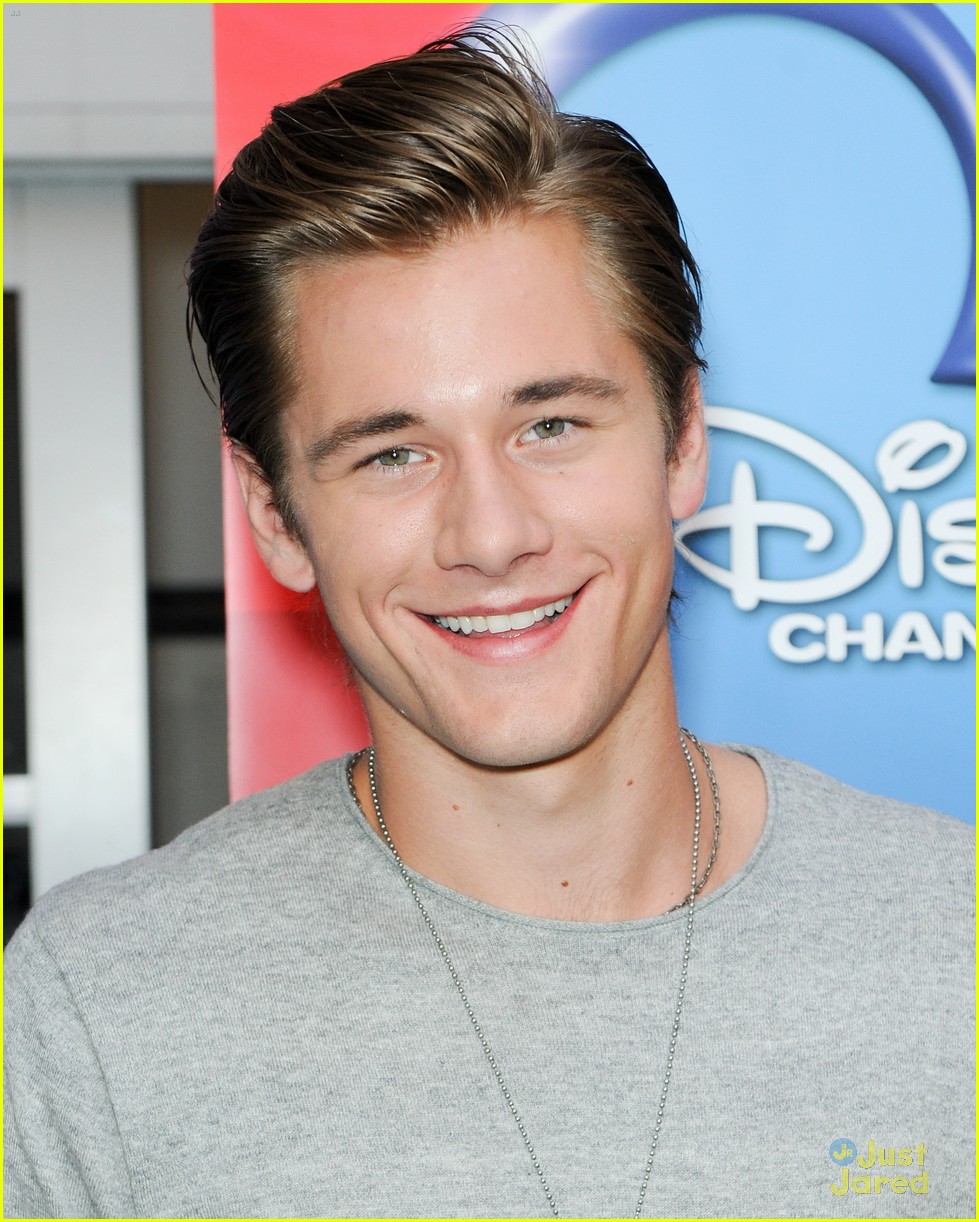 Olivia Holt: 'Girl vs. Monster' Premiere with Luke Benward!