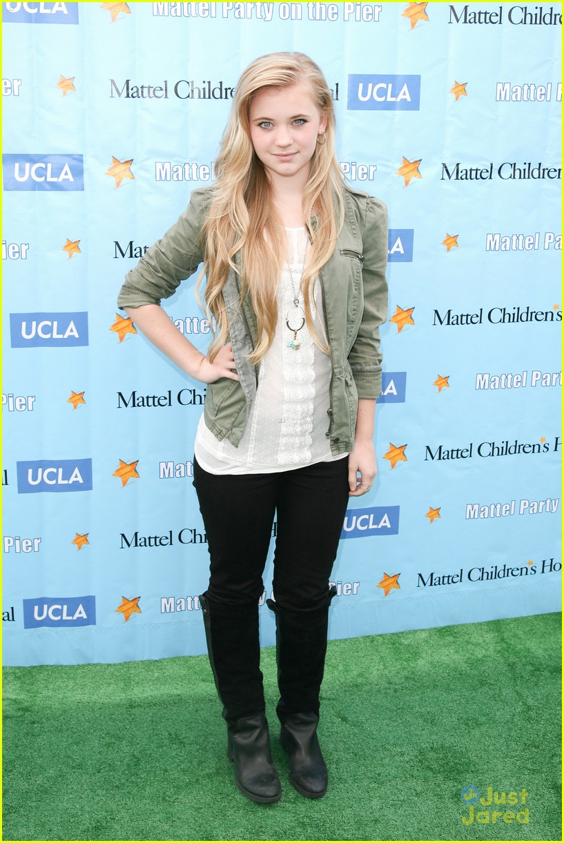 Peyton List & Laura Marano: Party at the Pier with Mattel