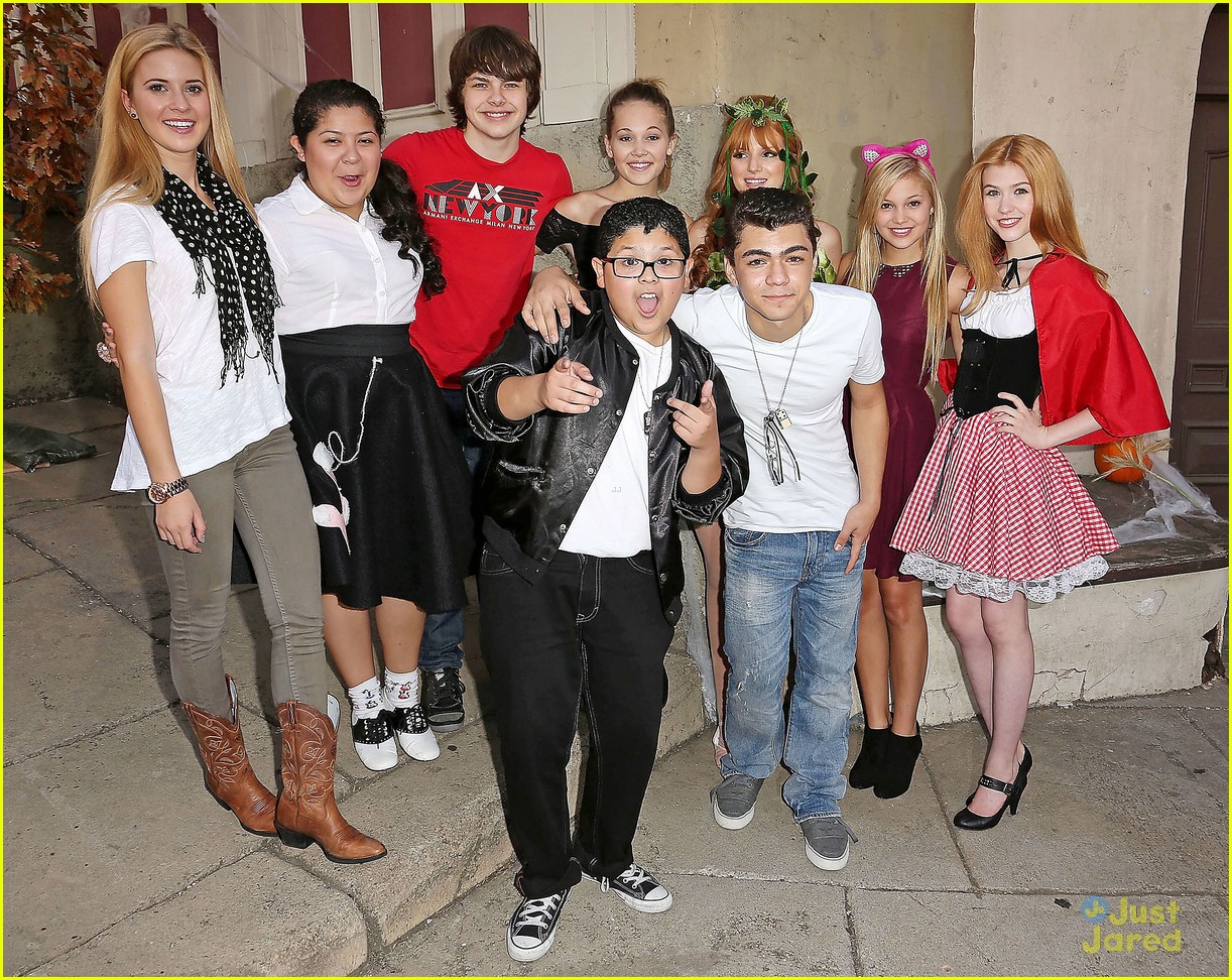 Peyton List & Laura Marano: Party at the Pier with Mattel