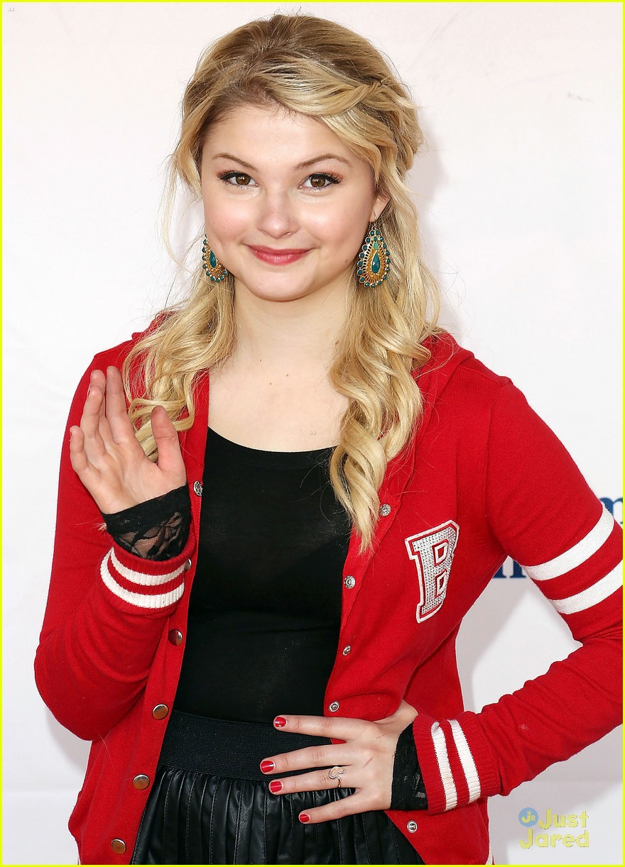 Peyton List & Laura Marano: Party at the Pier with Mattel