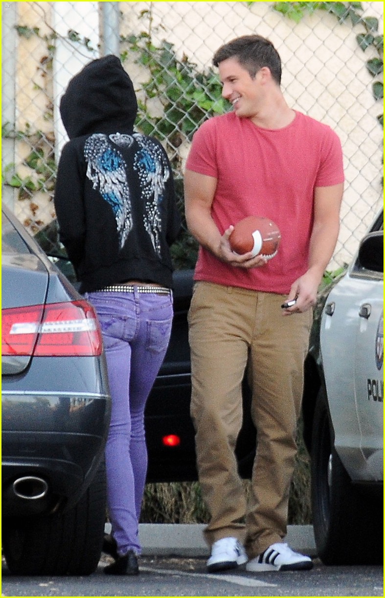 AnnaLynne McCord & Matt Lanter: Football Free Time on '90210' Set