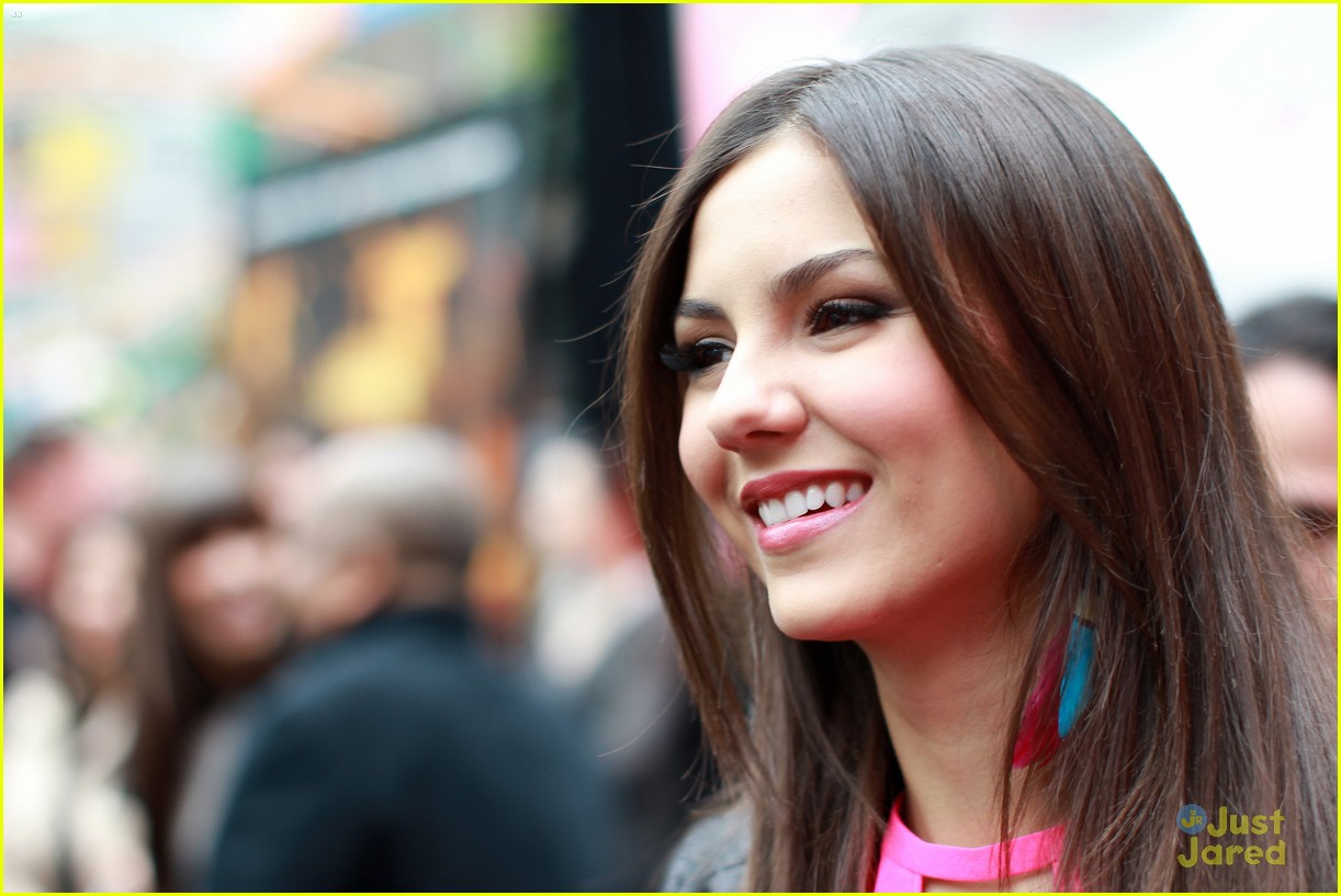 Victoria Justice & Thomas Mann: 'Fun Size' Screening!