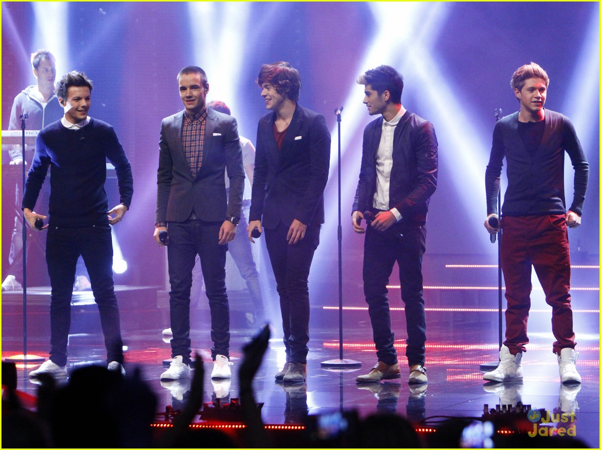 One Direction: 'X Factor' Sweden Studs