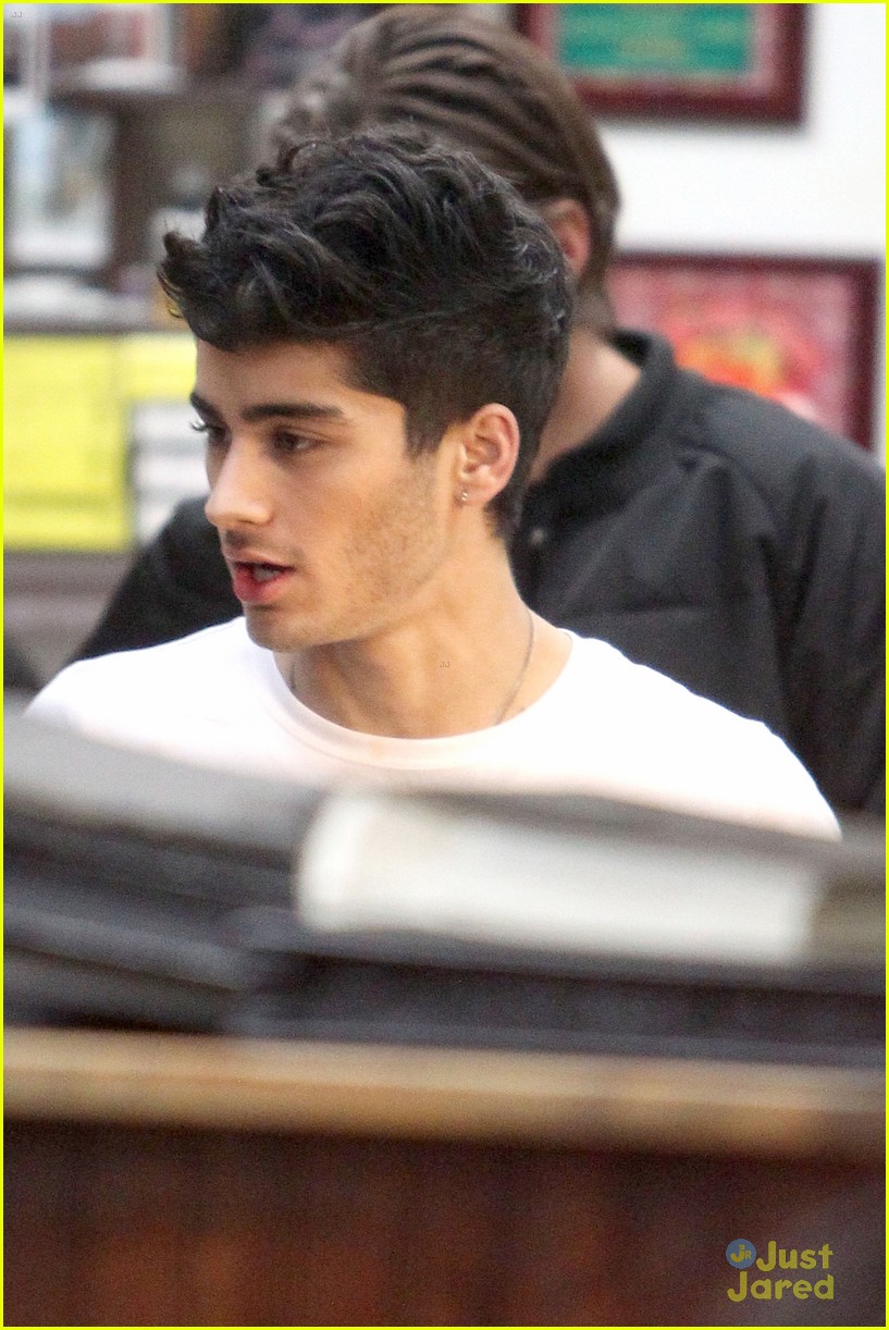 One Direction: New Tattoos for Harry, Zayn & Louis!