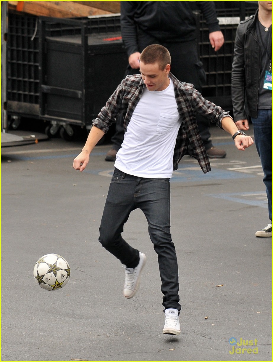 One Direction on 'X Factor USA' - Watch Their Performances!