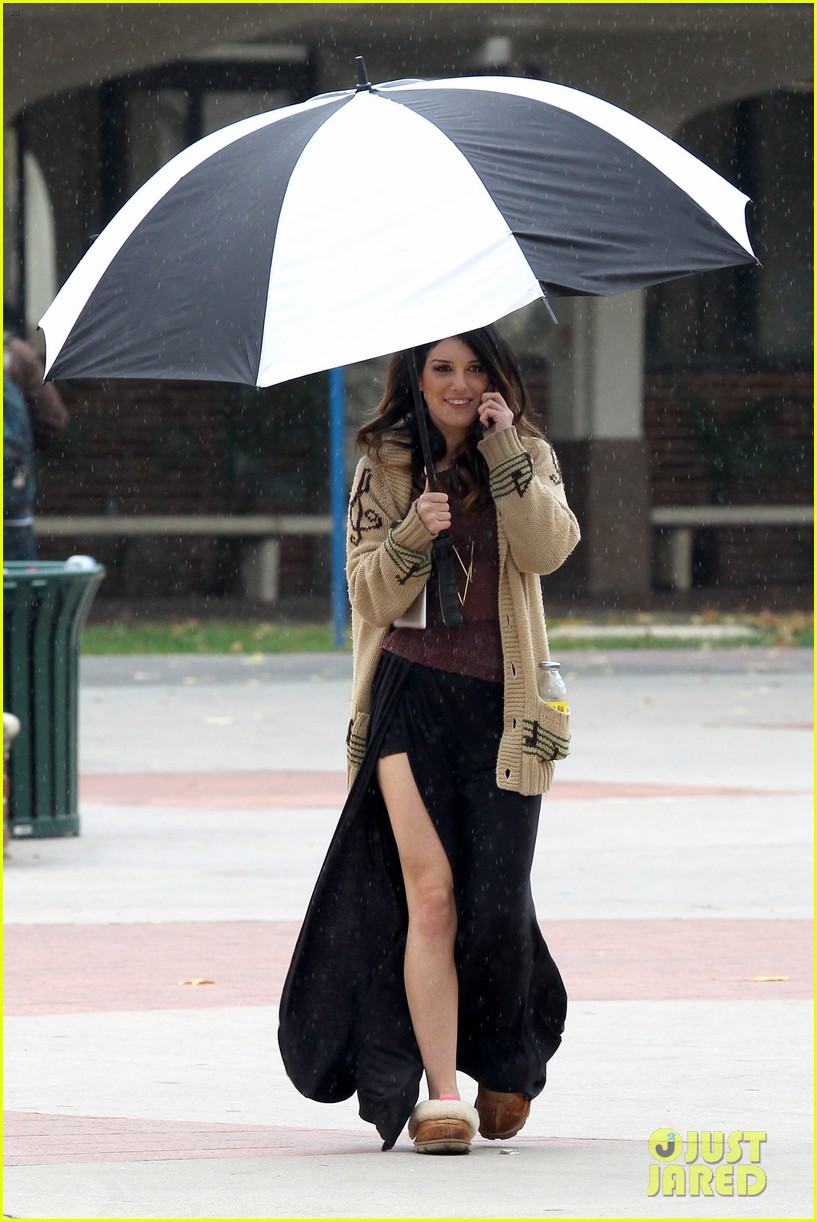 Jessica Lowndes: '90210' Set with AnnaLynne McCord & Shenae Grimes!