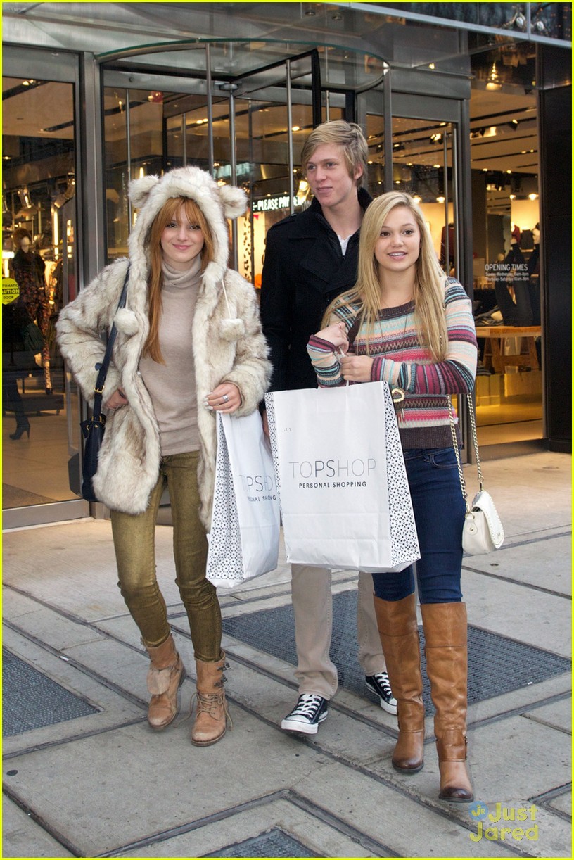 Bella Thorne & Olivia Holt: TopShoppers in Chicago