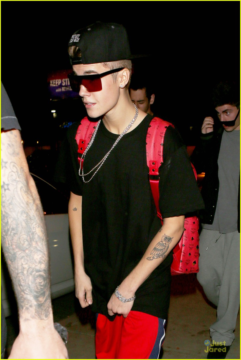 Justin Bieber & Selena Gomez: Benihana Date with Friends!