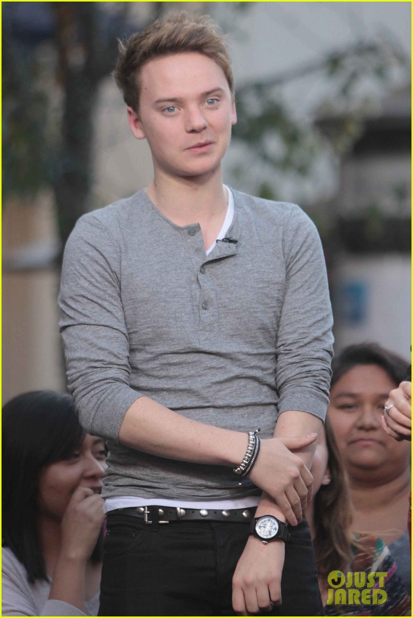 Conor Maynard: 'Extra' at The Grove!