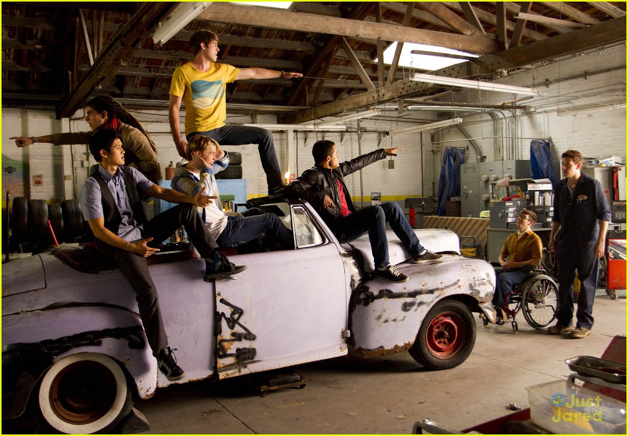 Darren Criss: 'Glease' Airs TONIGHT!