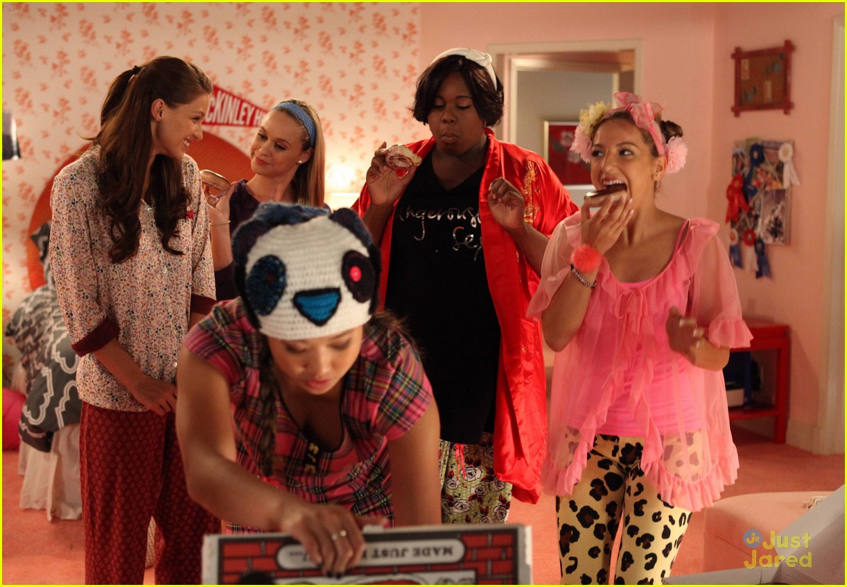 Darren Criss: 'Glease' Airs TONIGHT!