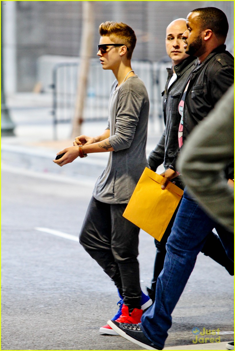 Selena Gomez & Justin Bieber: Separate Saturday Sightings!