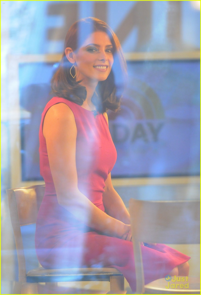 Ashley Greene: 'The Twilight Saga: Breaking Dawn Part 2' NYC Premiere with Kellan Lutz