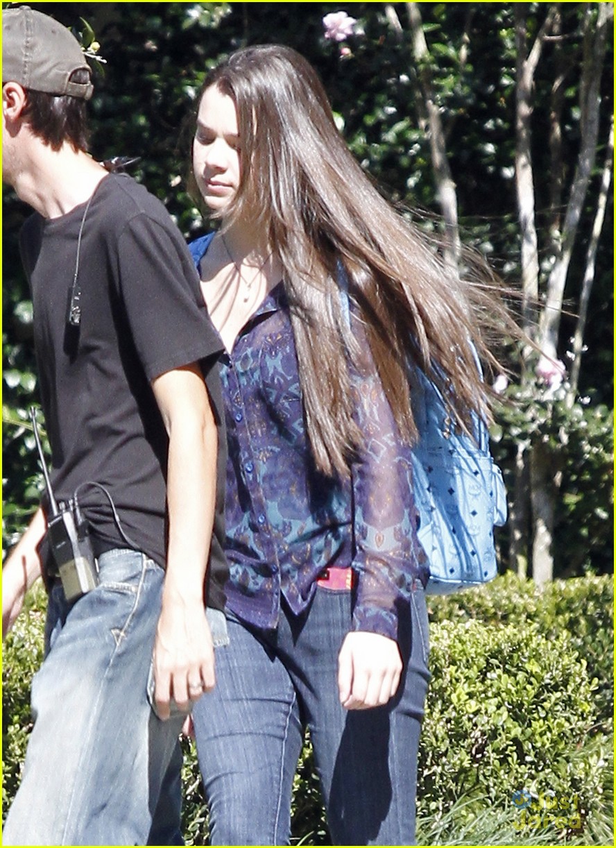 Hailee Steinfeld Finds 'Hateship, Friendship' in New Orleans