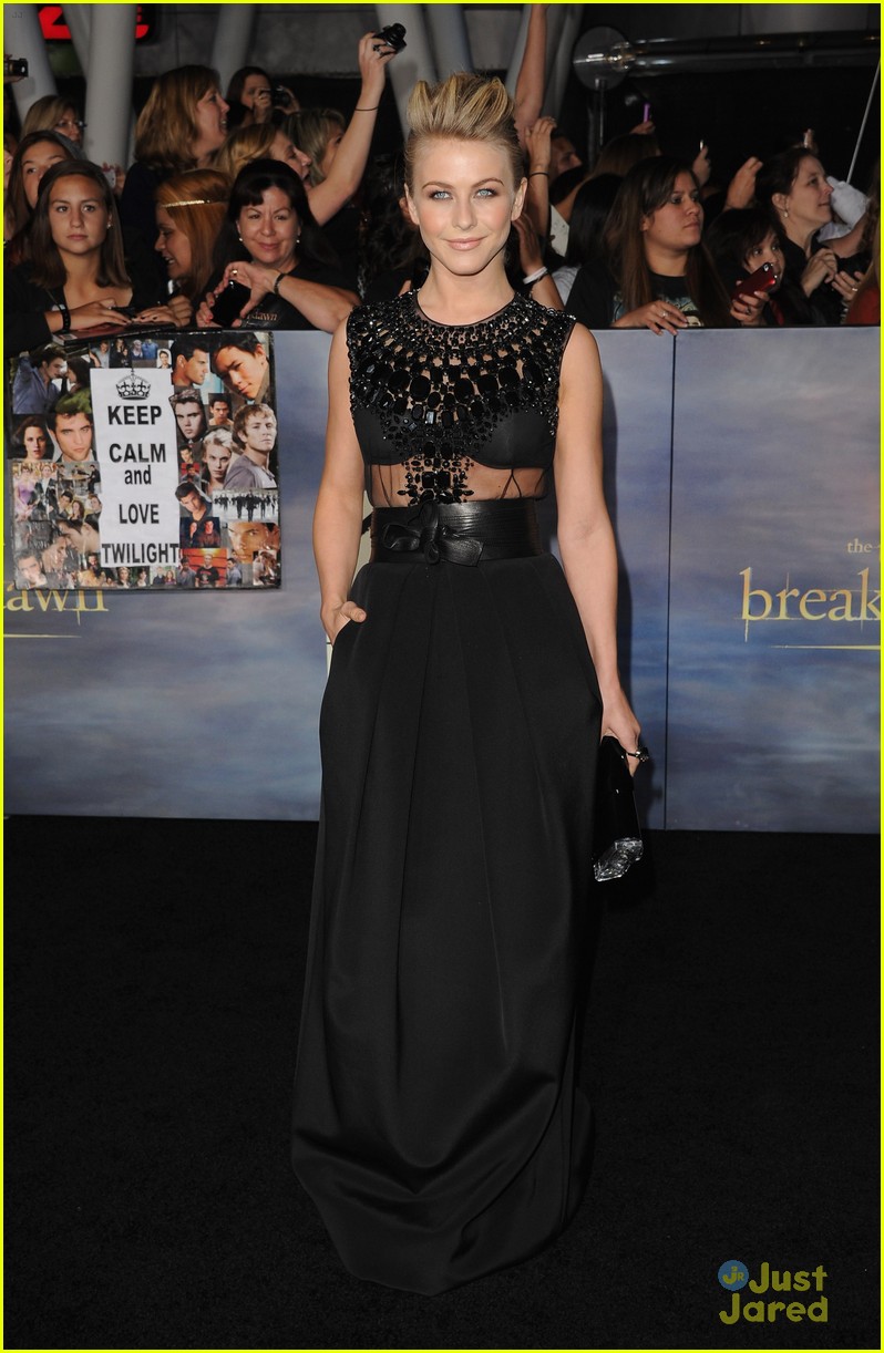 Julianne Hough: 'The Twilight Saga: Breaking Dawn Part 2' Premiere