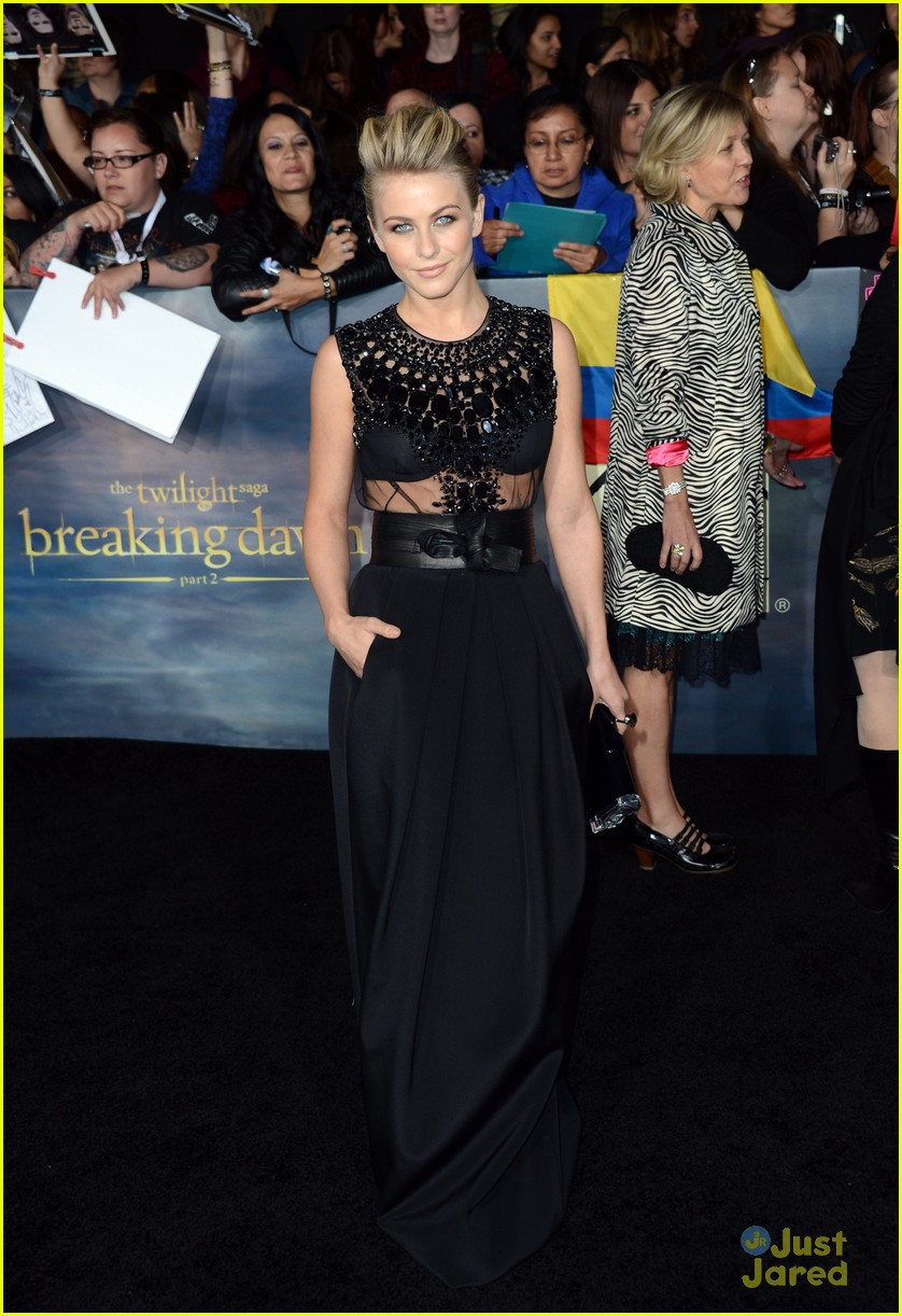 Julianne Hough: 'The Twilight Saga: Breaking Dawn Part 2' Premiere