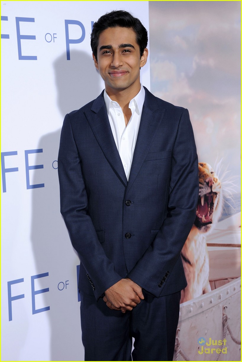 Kiernan Shipka & Suraj Sharma: 'Life of Pi' Screening!