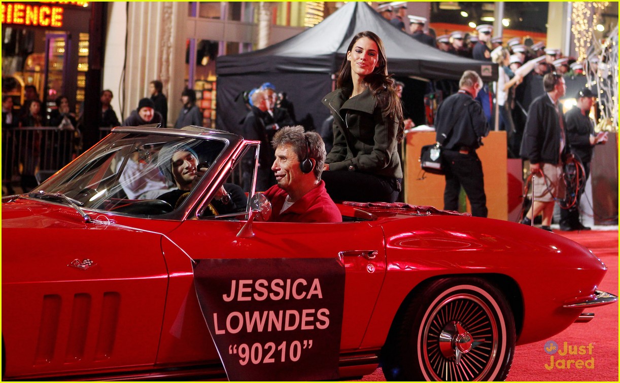 Jessica Lowndes: Hollywood Christmas Parade 2012