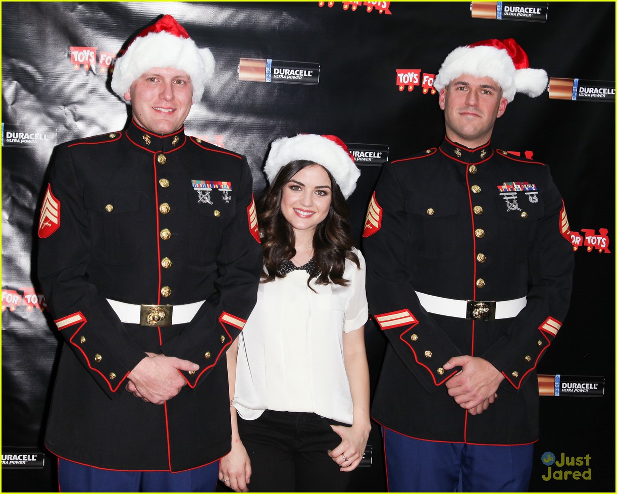 Lucy Hale: Duracell Power Holiday Smiles Campaign!