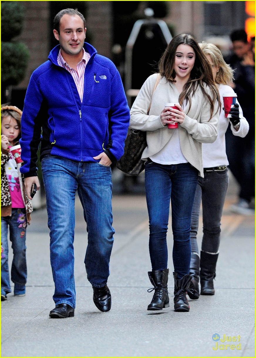 McKayla Maroney: Starbucks Stop