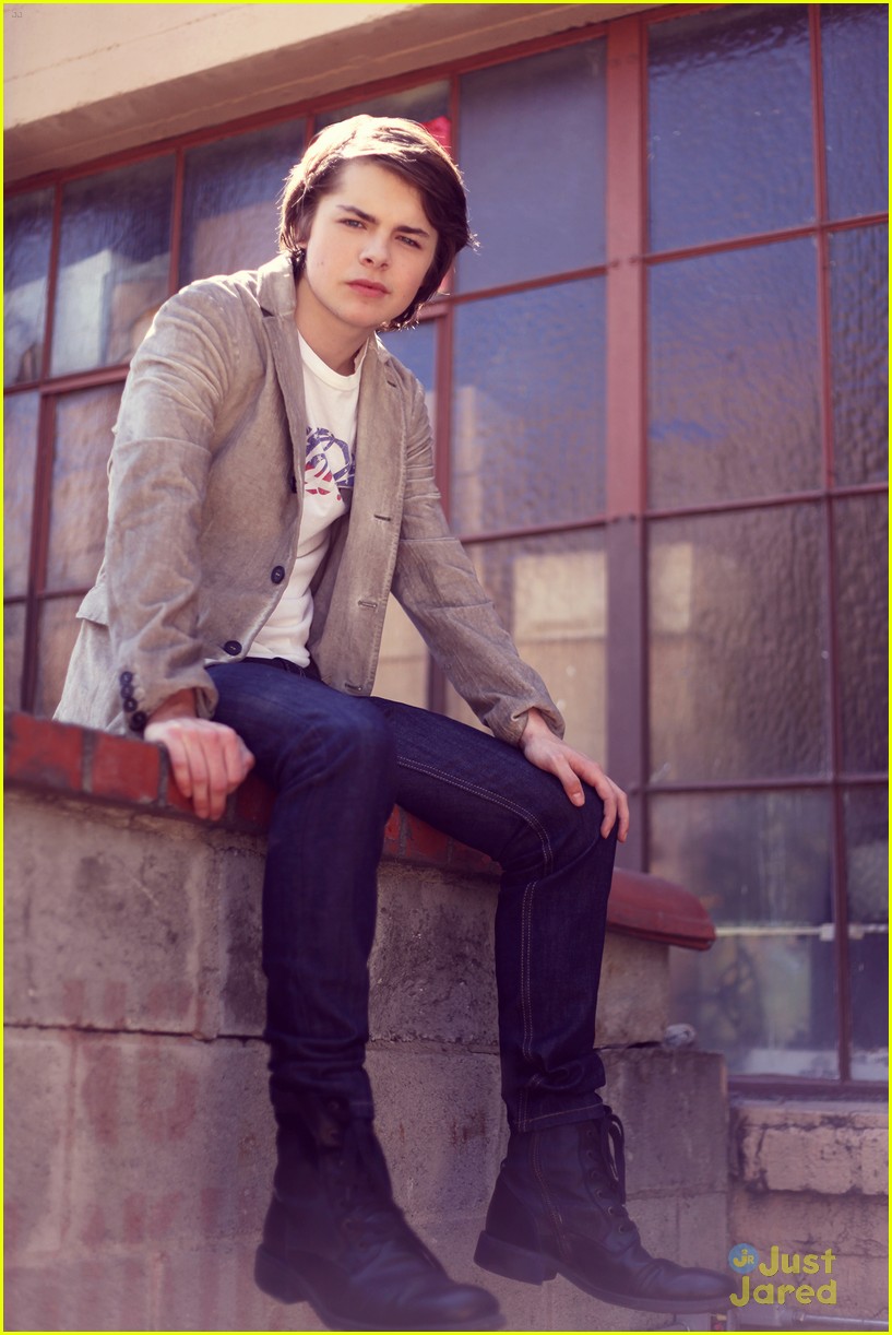 Brendan Meyer: JJJ Portrait Session!