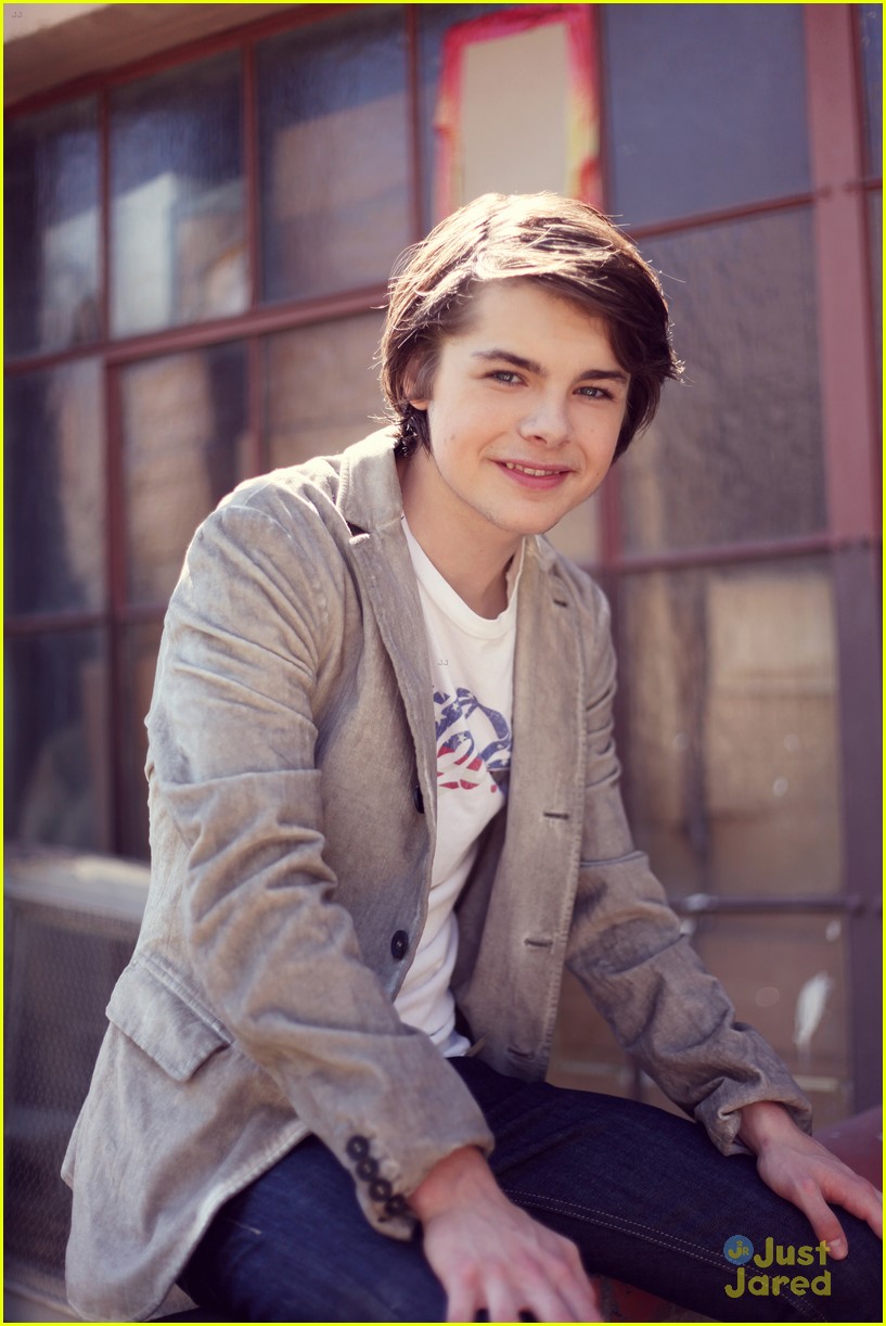Brendan Meyer: JJJ Portrait Session!