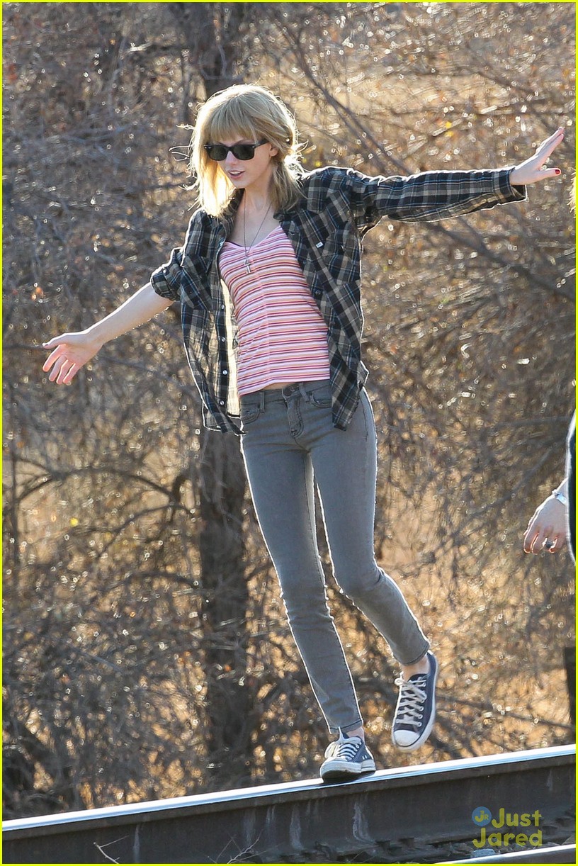Taylor Swift Causes More 'Trouble' with Reeve Carney