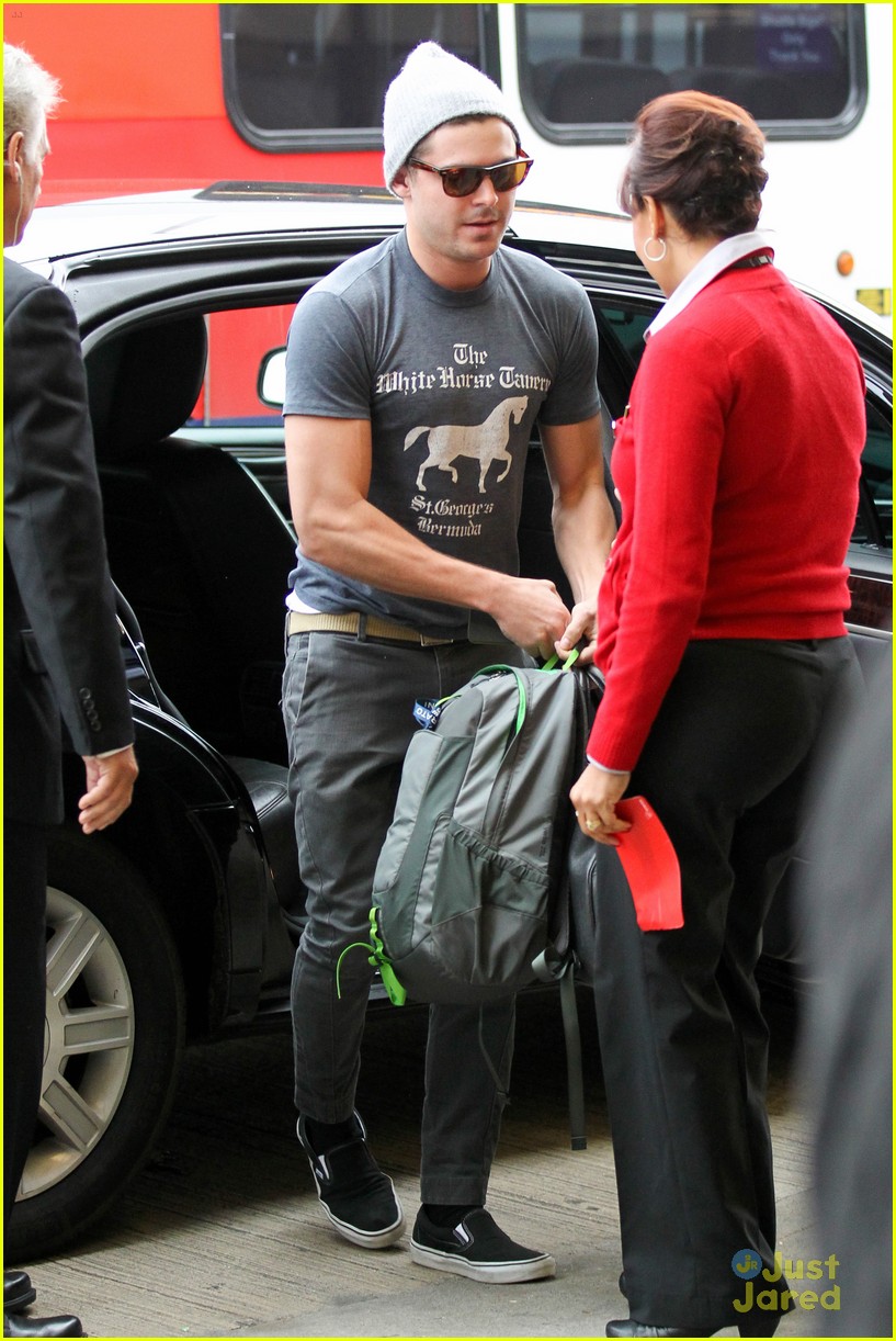 Zac Efron: Goodbye LA Rain