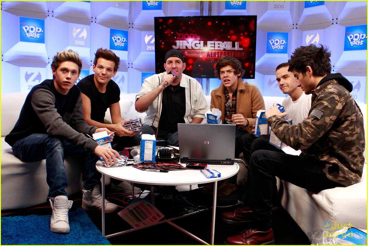 One Direction To Cover Blondie for Comic Relief