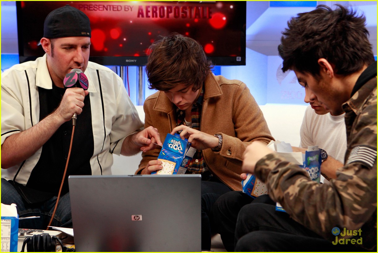One Direction To Cover Blondie for Comic Relief