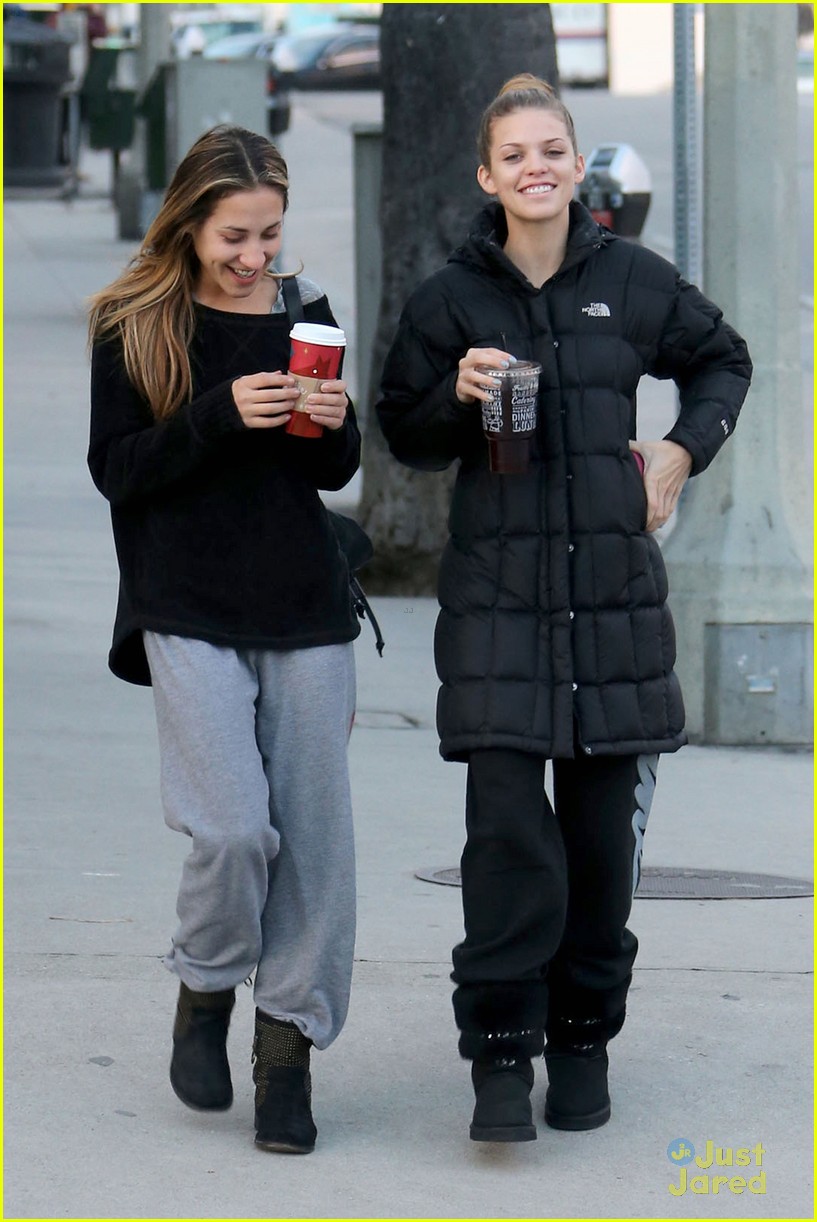 AnnaLynne McCord: Starbucks Stop